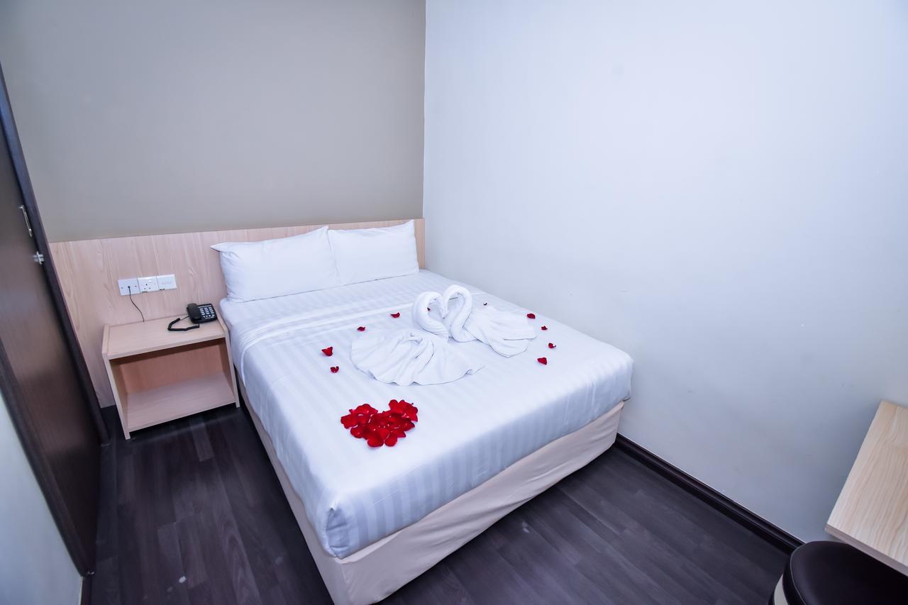 Eden Boutique Hotel Тавау Екстериор снимка